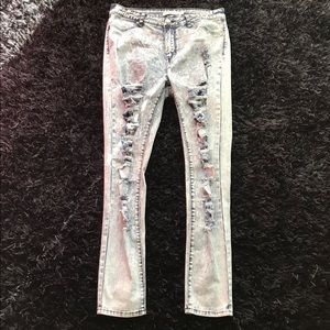 [NEVER WORN] Stone washed Ripped Jeans